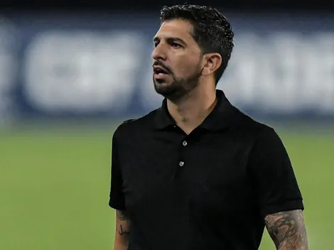 Emiliano Díaz evita dar desculpas e crê em melhora do Botafogo