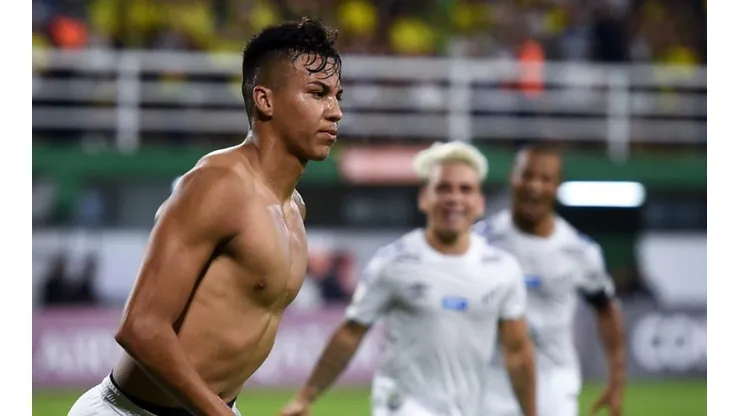 Santos não abaixa cabeça e “peita” CBF por liberação de Kaio Jorge da seleção sub-20