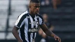 “Foi ridículo, não conseguimos trocar três passes”: Benevenuto declara falta de coragem na derrota do Botafogo