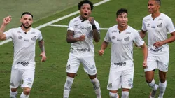 LDU e Santos se enfrentam nesta terça-feira, às 19h15, no estádio Casa Blanca, em Quito, no Equador - (Getty Images)