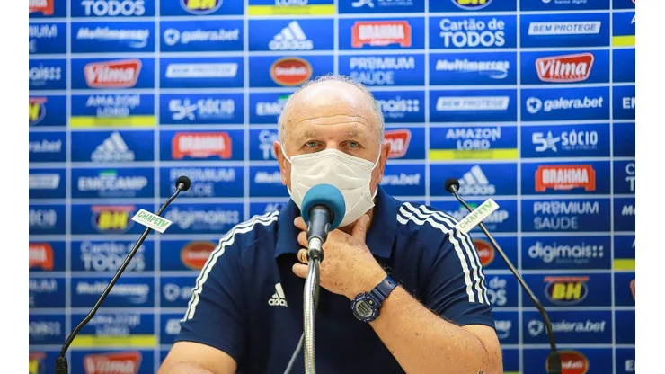Felipão aprova desempenho do Cruzeiro contra a Chapecoense mas segura clima de "oba-oba"