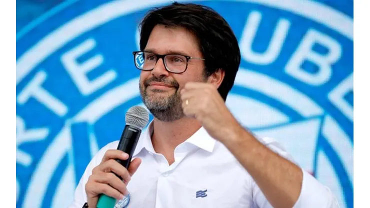 Bellintani renovou com o atacante. Felipe Oliveira/EC Bahia/Divulgação