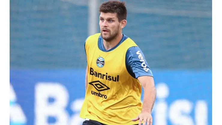 Kannemann: suspenso (Foto: Lucas Uebel/Grêmio/Divulgação)