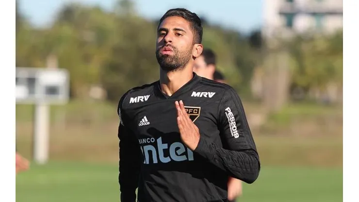 Tréllez tem boas características na posição - Foto: Rubens Chiri/São Paulo FC.