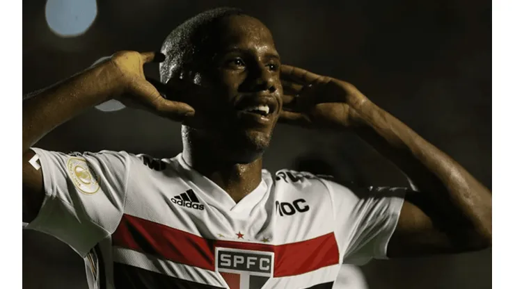 Por vitrine, Vasco procura São Paulo para trazer Toró até o fim do Brasileirão