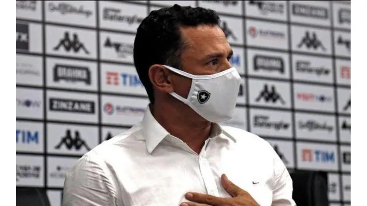 Gerente de Futebol tem carta branca em General Severiano — Vitor Silva/Botafogo