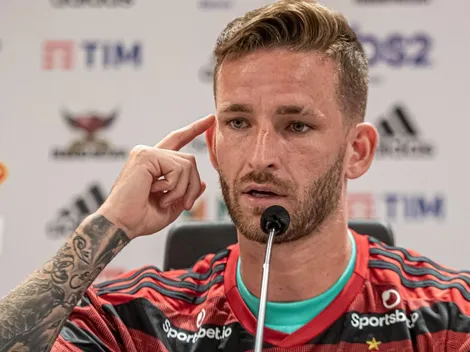 Com Léo Pereira mal, zagueiro colombiano ganha força no Flamengo