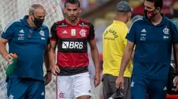 Flamengo decide tratamento sem cirurgia, mas Lille pode influenciar em procedimento