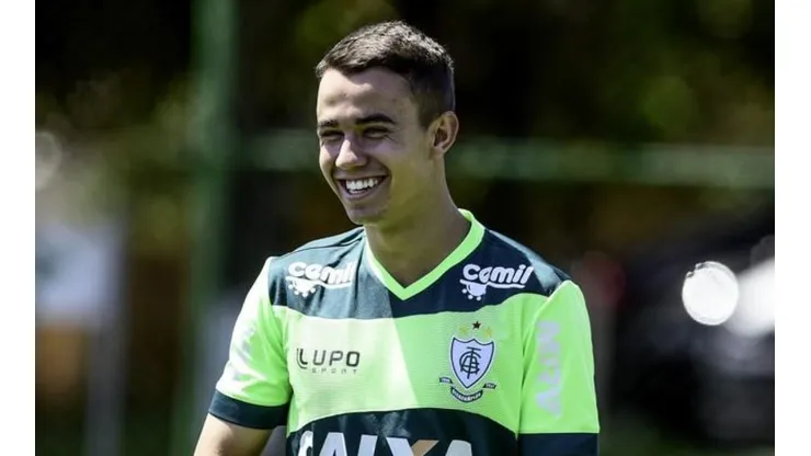 Para a vaga de Thiago Maia, Flamengo tenta meio-campista que anulou Galhardo na Copa do Brasil; Zé Ricardo é indicação de Ceni