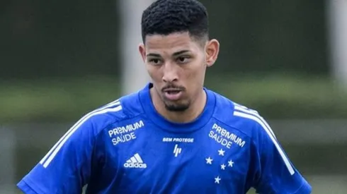 Advertência a Zé Eduardo causa tumulto nos bastidores do Cruzeiro