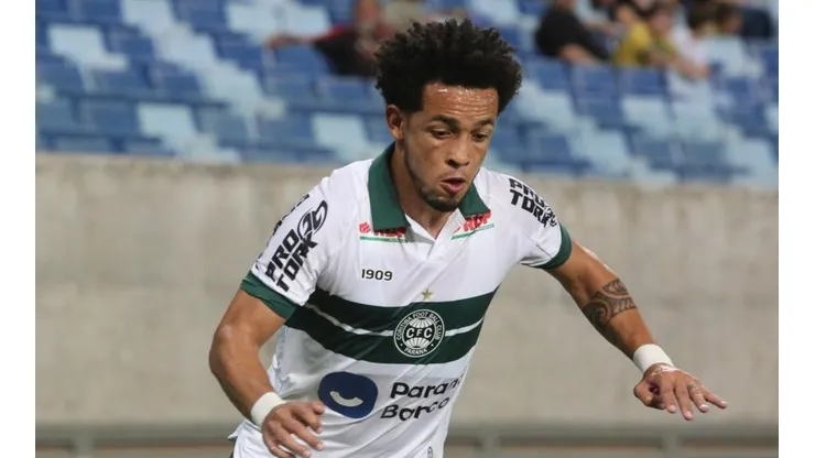 Rafinha adota cautela ao falar de retorno aos gramados pelo Coritiba