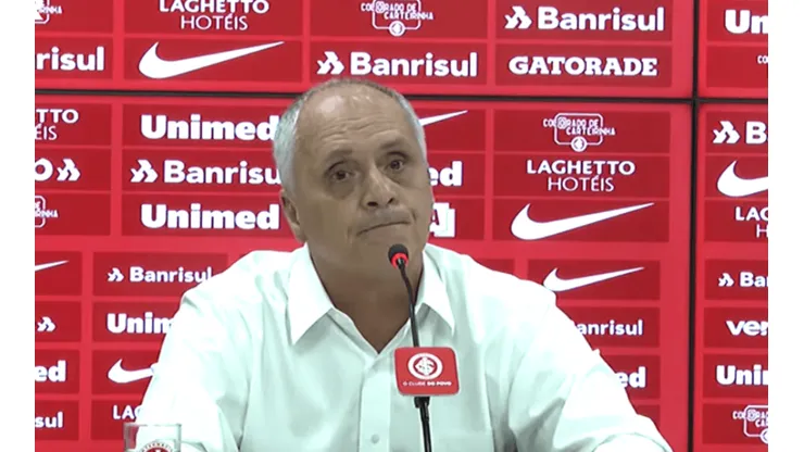 “Regatamos a autoestima do torcedor”: Medeiros solta frase infeliz em eliminação do Internacional e revolta torcida