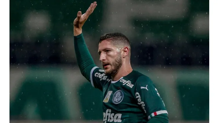 Zé Rafael defende Galo por pênalti absurdo não marcado