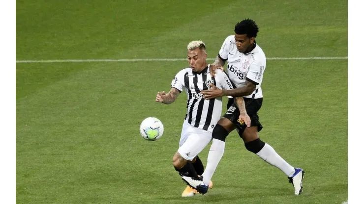 Sem papas na língua, Neto detona o VAR por não ter marcado pênalti para o Atlético