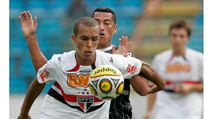 São Paulo abre conversas para repatriar Miranda