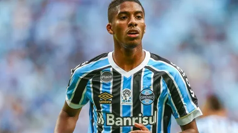 Meia vem se destacando com a camisa 10 - Foto: Lucas Uebel/Grêmio.