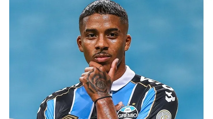 “Precisa de mais responsabilidade”, cobra Renato sobre Jean Pyerre