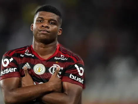 Mauro Cezar não perdoa Lincoln em aniversário do Flamengo