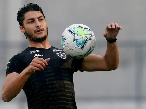 Marcinho volta a ser relacionado e agita torcida nas redes sociais