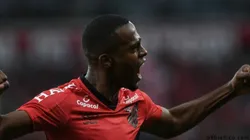 Carlos vem tendo boas atuações. Divulgação/Athletico