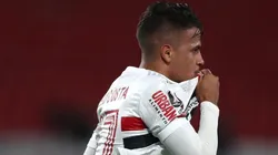 Diego Costa em ação pelo SPFC — Foto: Getty Images