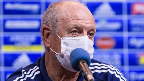 Felipão durante coletiva na Raposa — Foto: Gustavo Aleixo/Cruzeiro