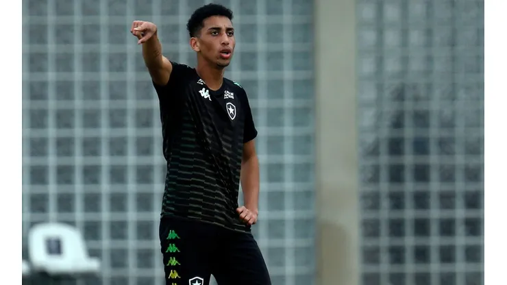 Kaue deve renovar. Vitor Silva/Botafogo.