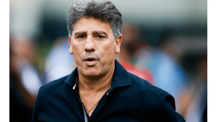 “Vem apostar comigo, traz bastante dinheiro”, provoca Renato