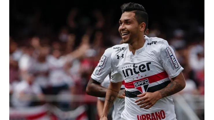 Petros em ação pelo São Paulo — Foto: Getty Images