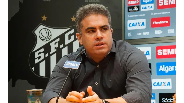 Rollo durante entrevista — Foto: Ivan Storti/Santos FC
