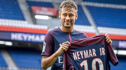 Neymar faz as pazes com Paris e renovação com o PSG avança