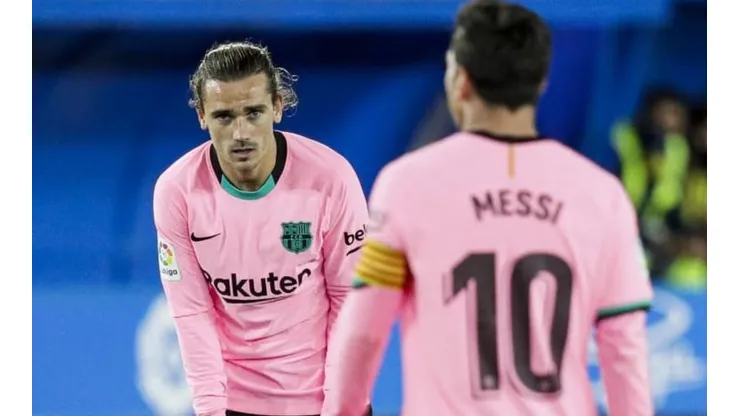 Griezmann e Messi: ex-agente do francês criticou o argentino (Foto: Getty Images)