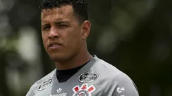 Lateral chegou ao clube acima do peso - Foto: Divulgação/Corinthians.