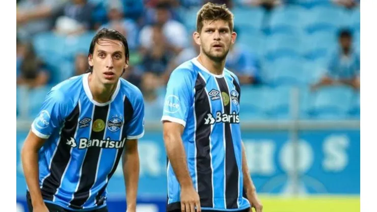 Renato ganha 'reforços' de Geromel e Kannemann