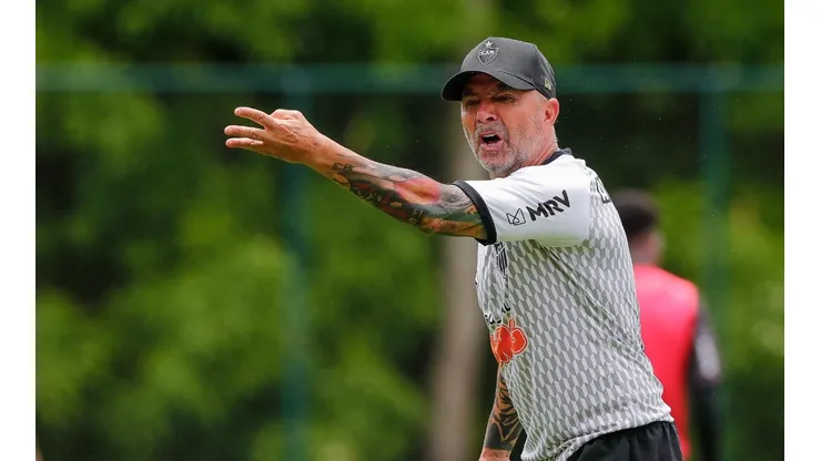 Sampaoli durante treino no Galo — Foto: Bruno Cantini / Agência Galo / Atlético