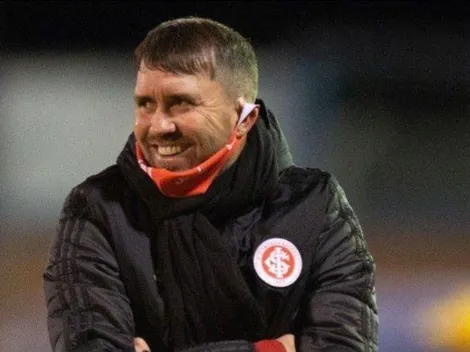 Coudet pode ter retorno de defensor para partida contra o Atlético-GO