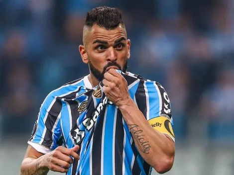 Maicon se incomoda com rendimento físico no Grêmio
