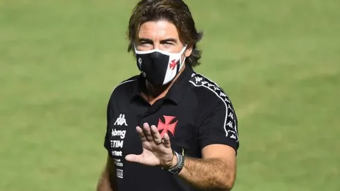 A pedido de Sá Pinto, Vasco formaliza proposta para atacante colombiano