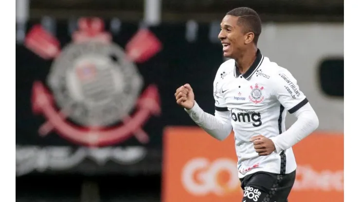 Davó recebe nova oportunidade entre os titulares - Foto: Rodrigo Coca/Corinthians.