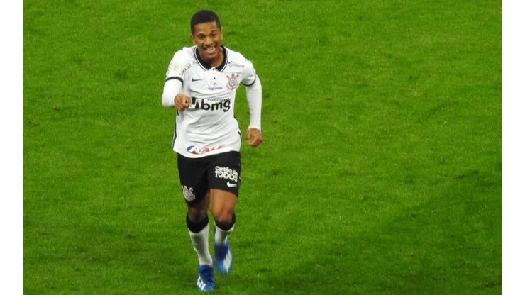 Davó festeja o gol. Foto: Marcelo Braga. Setorista do Corinthians pelo GE