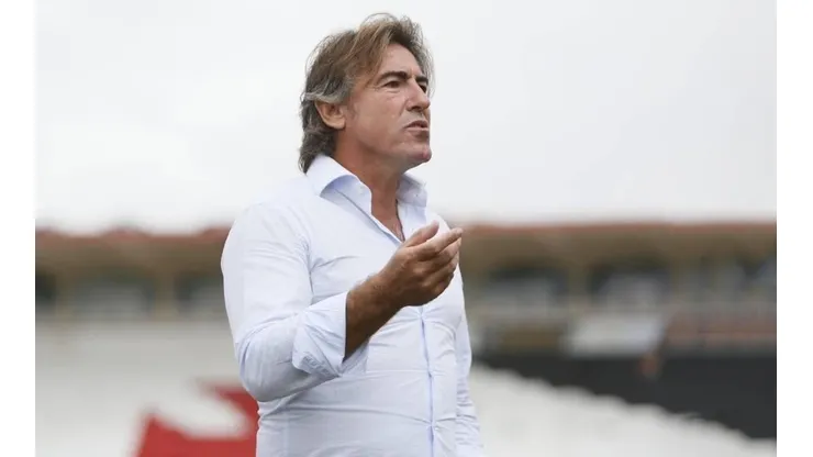Sá Pinto vê desempenho do Vasco abaixo do ideal e comemora empate