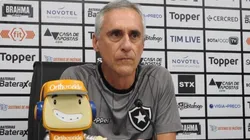 Flávio Tenius exalta postura dos jogadores do Botafogo