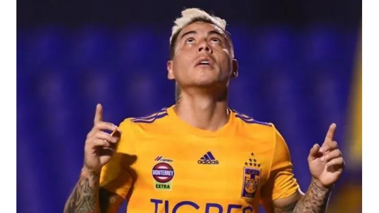Vargas é um dos nomes na lista de Sampaoli. Divulgação/Tigres