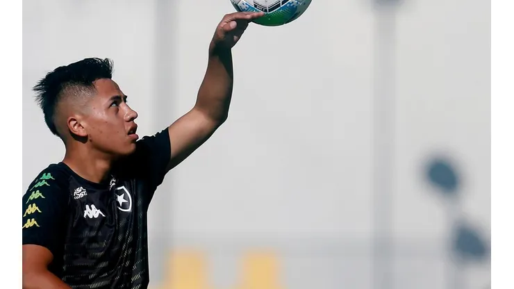 Lecaros participou da partida diante do Ceará. Vitor Silva/Botafogo