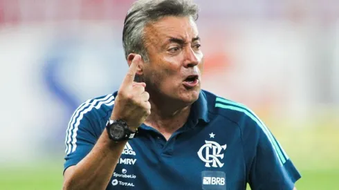 Dome não 'banca' Hugo como titular do Fla