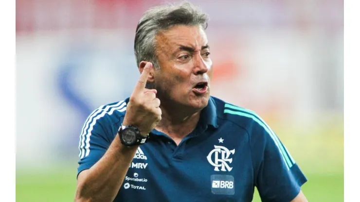 Dome não 'banca' Hugo como titular do Fla