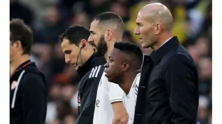 Polêmica: Benzema teria reclamado de Vinícius Júnior em conversa com Mendy (Foto: Getty Images)
