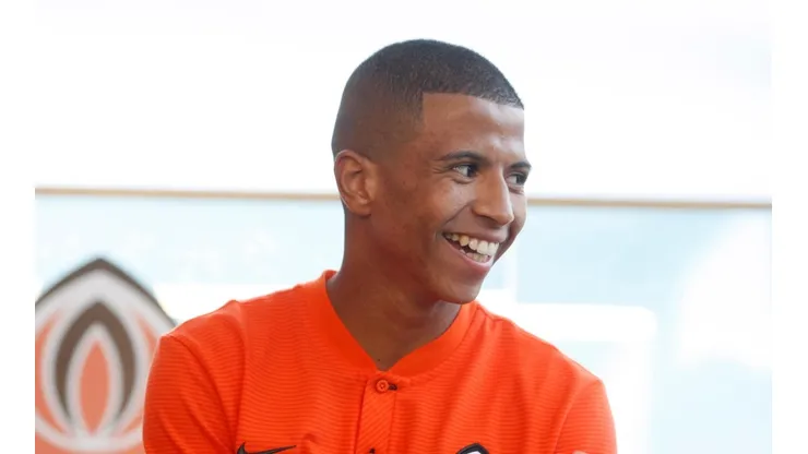 Marquinhos Cipriano anima o presidente Maurício Galiotte. Foto: Getty Images