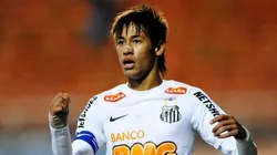 Neymar atiçou a torcida santista nesta segunda (26)