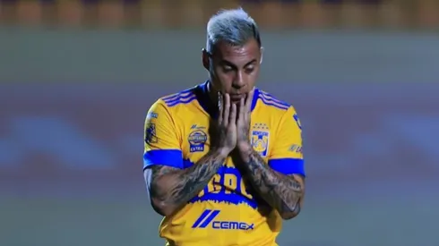 Vargas atuando pelo Tigres — Foto: Getty Images